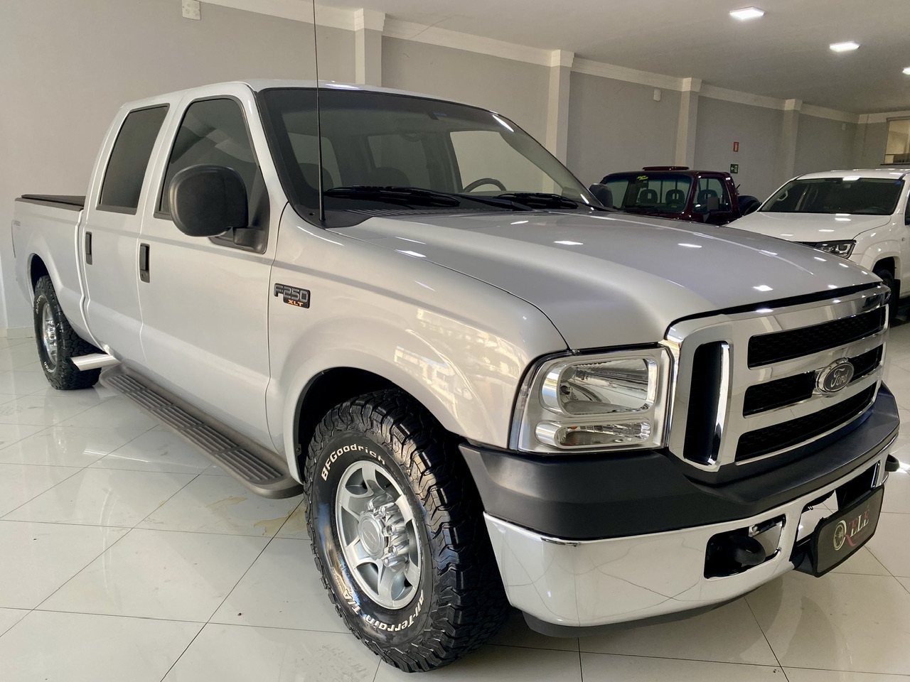 Ford F-250 4.2 Xlt Cabine Dupla