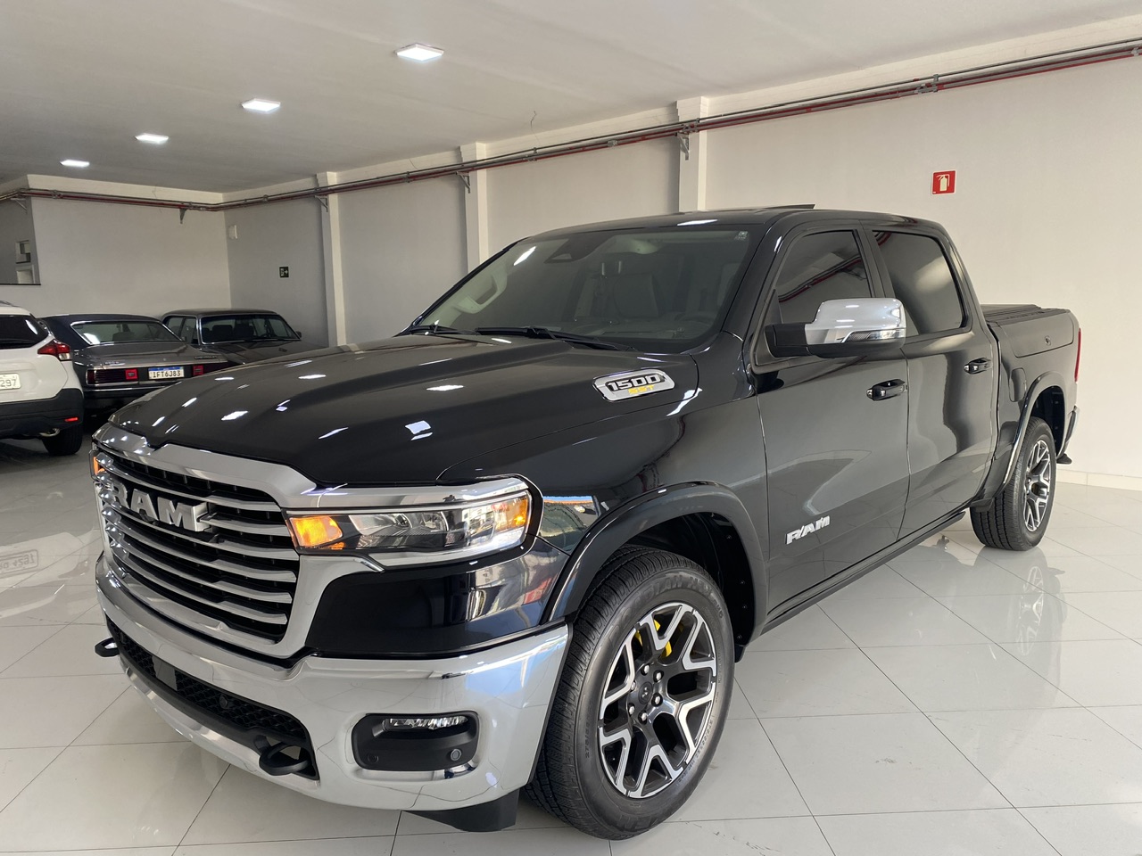 Ram 1500 5.7 V8 Limited Cabine Dupla 4×4