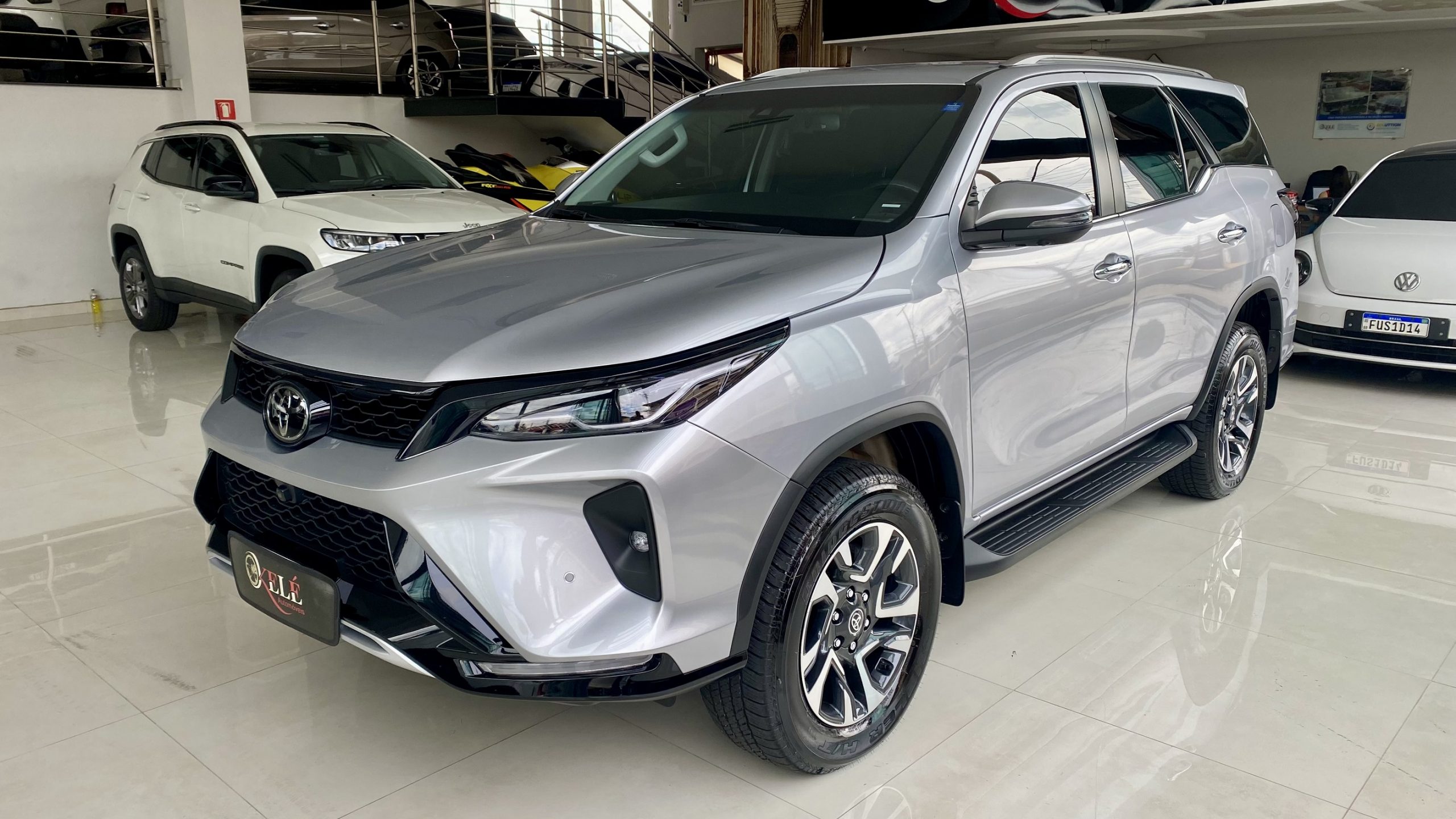 Toyota Hilux Sw4 2.8  SRX Platinum  7 Lugares